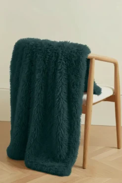Futrzany Koc Włochacz YETI Butelkowy