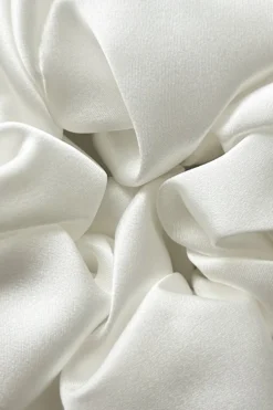 Gumka do Włosów z Jedwabiu Scrunchie Biały