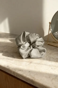 Gumka do Włosów z Jedwabiu Scrunchie Kaszmir