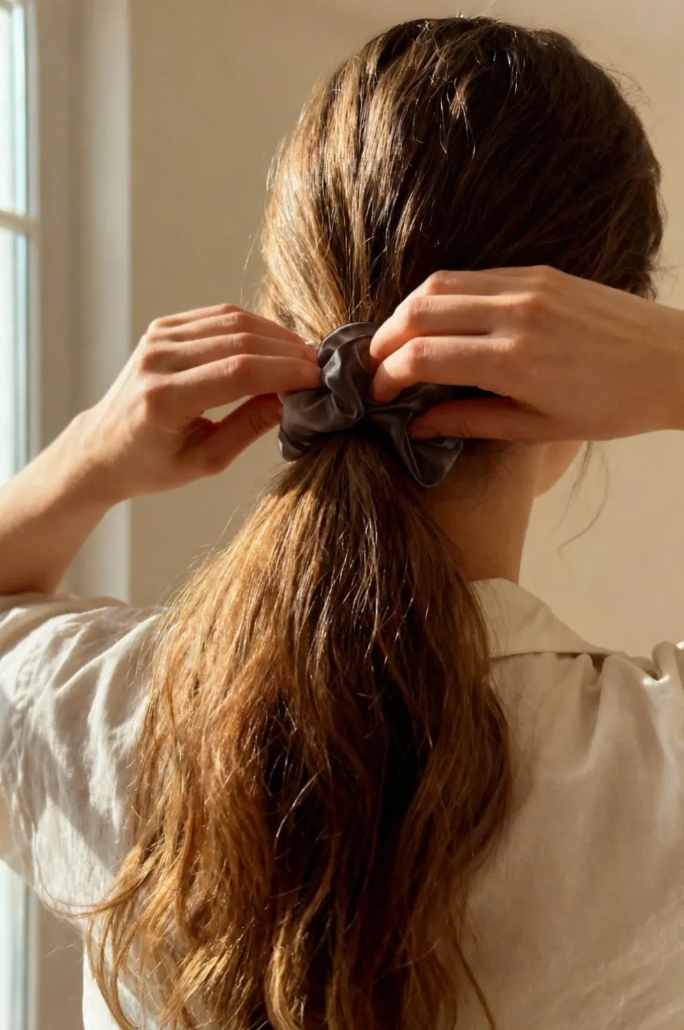 Gumka do Włosów z Jedwabiu Scrunchie Czekolada