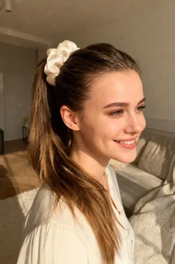 Gumka do Włosów z Jedwabiu Scrunchie Kremowy