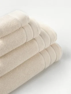 Jasno Ręcznik Bawełniany Loren z Aksamitną Bordiurą 550g/m2 Beżowy