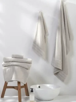 Kaszmirowy Ręcznik Bawełniany Loren z Aksamitną Bordiurą 550g/m2