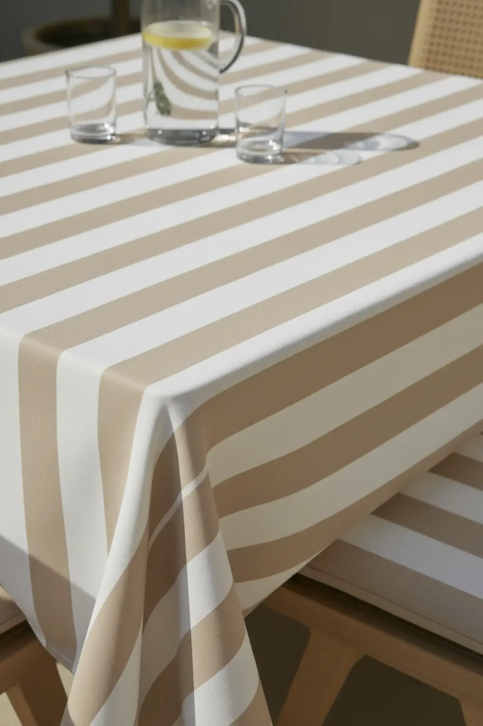 Obrus Ogrodowy Wodoodporny STRIPES Beżowy