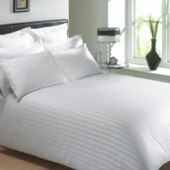 poszewka hotelowa adamaszek 1cm na zamek Biały