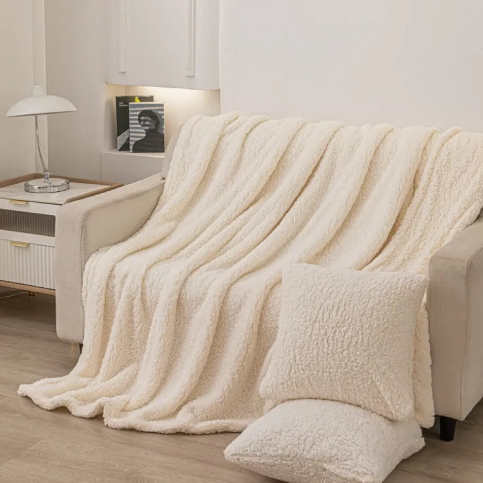 Poszewka z Bukli Baranek Dreamy Boucle Kremowy