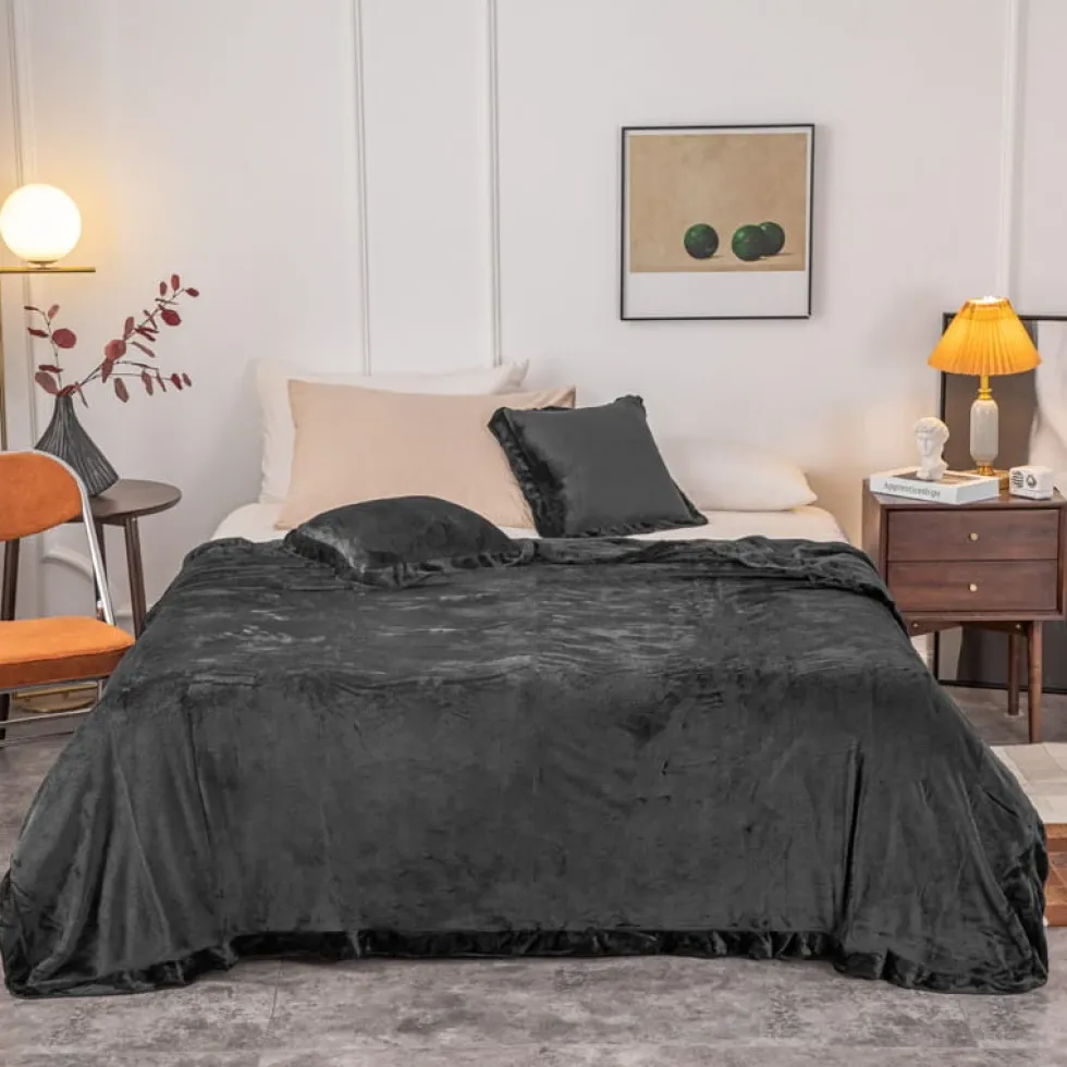 Poszewka z Falbanką Ruffly Czarny