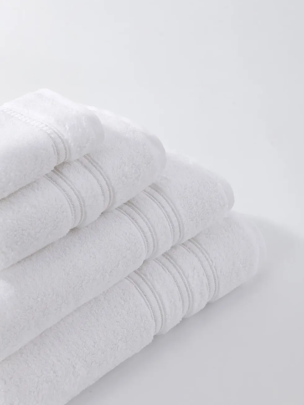 Ręcznik Bambusowy Harmony ze Srebrną Bordiurą 600g/m2 Biały