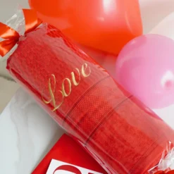 Ręcznik LOVE Na Walentynki Czerwony