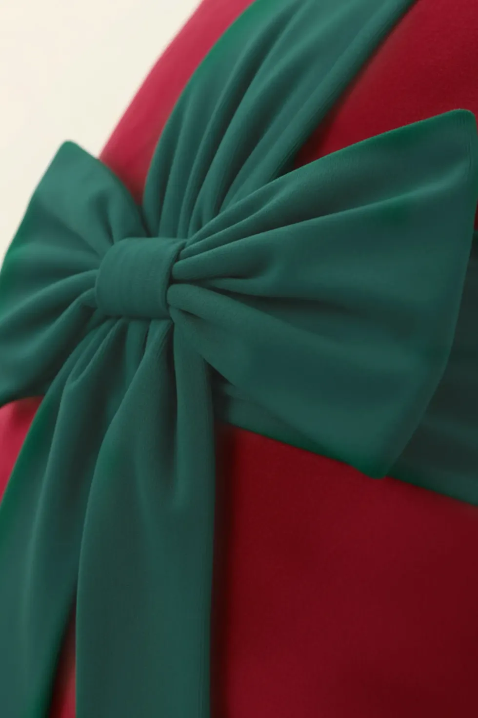 Welurowa Poszewka Świąteczna Christmas Bow Czerwony